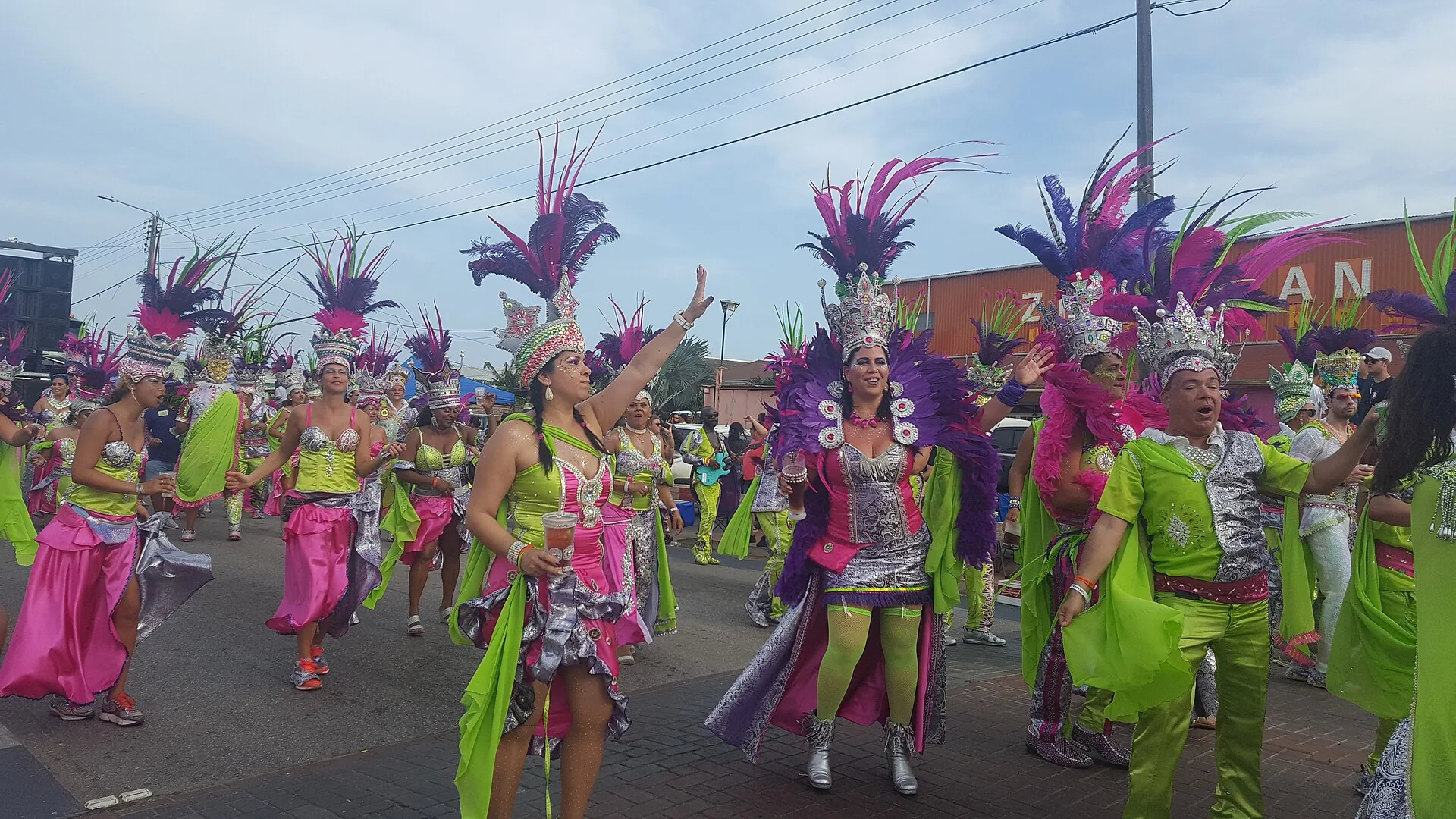 Carnaval op de Antillen: data, parades en het verschil per eiland