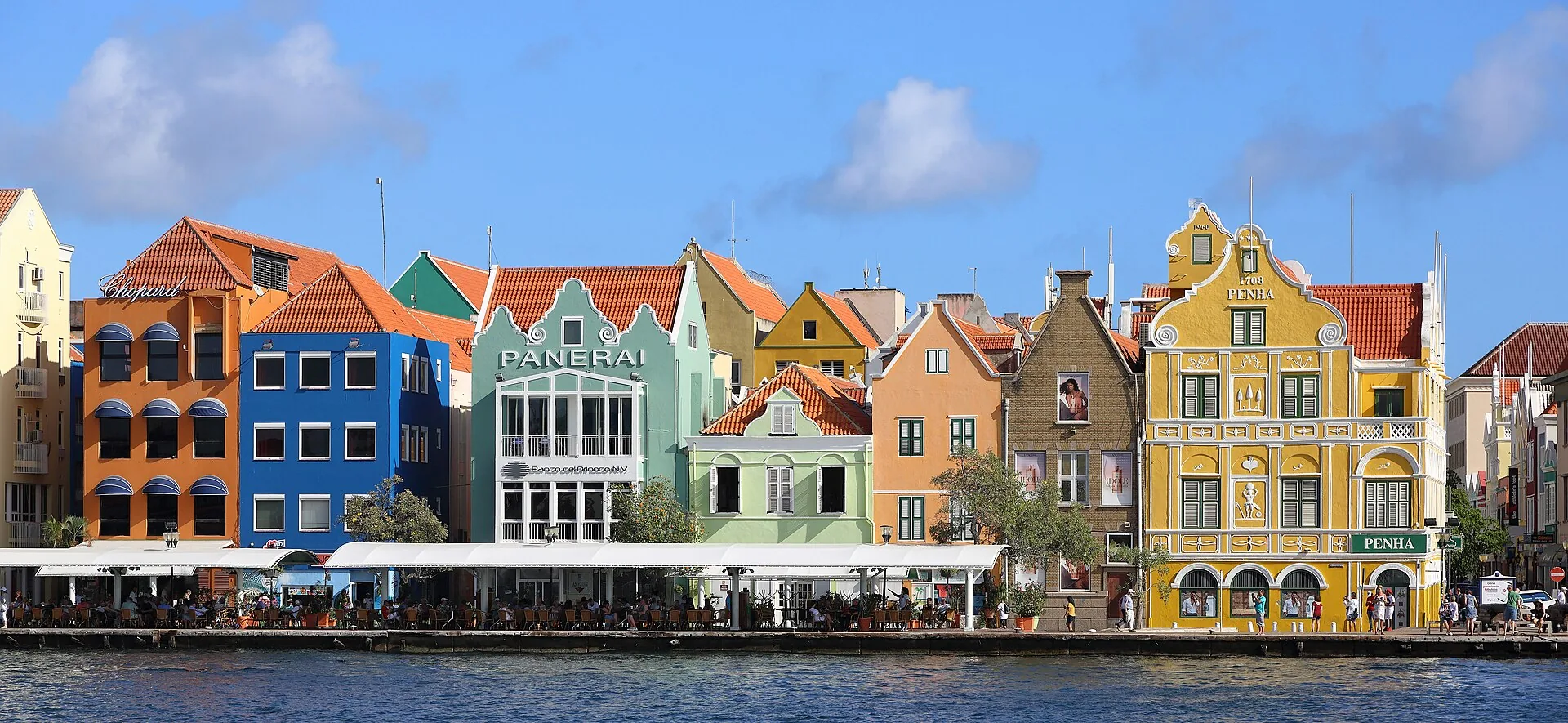 Willemstad UNESCO: zelf wandelen langs de Handelskade